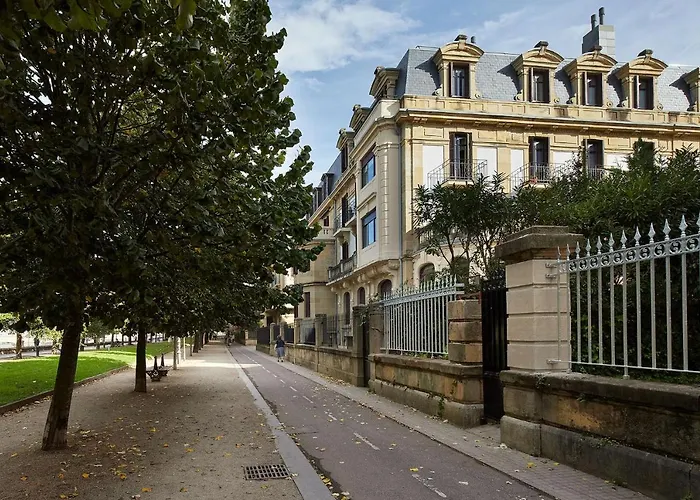 Eiffel - The Collection Сан-Себастьян